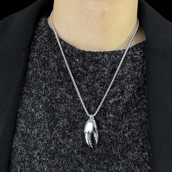 men crab claws necklace - Picture 2 of 5